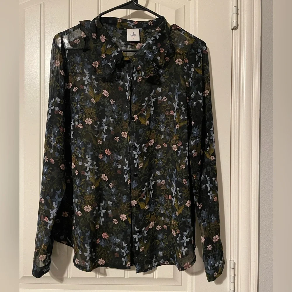 Cabi floral blouse - Picture 3 of 3